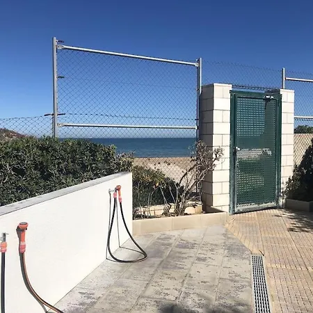 Bahia De En Primera Linea De Playa-serviden Apartament