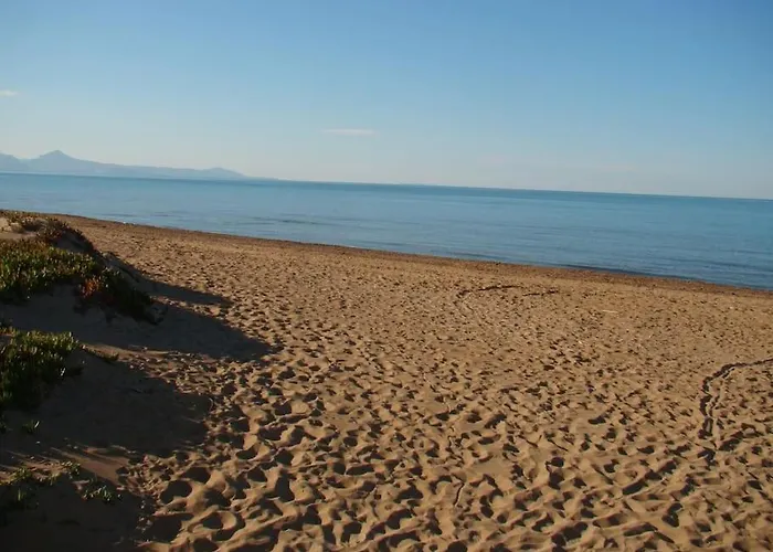 Bahia De En Primera Linea De Playa-serviden Apartament *